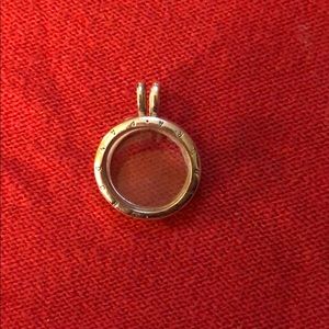 Pandora floating locket